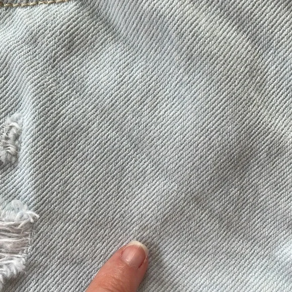 Levi’s 501 Distressed Light Wash Shorts - Picture 3 of 9